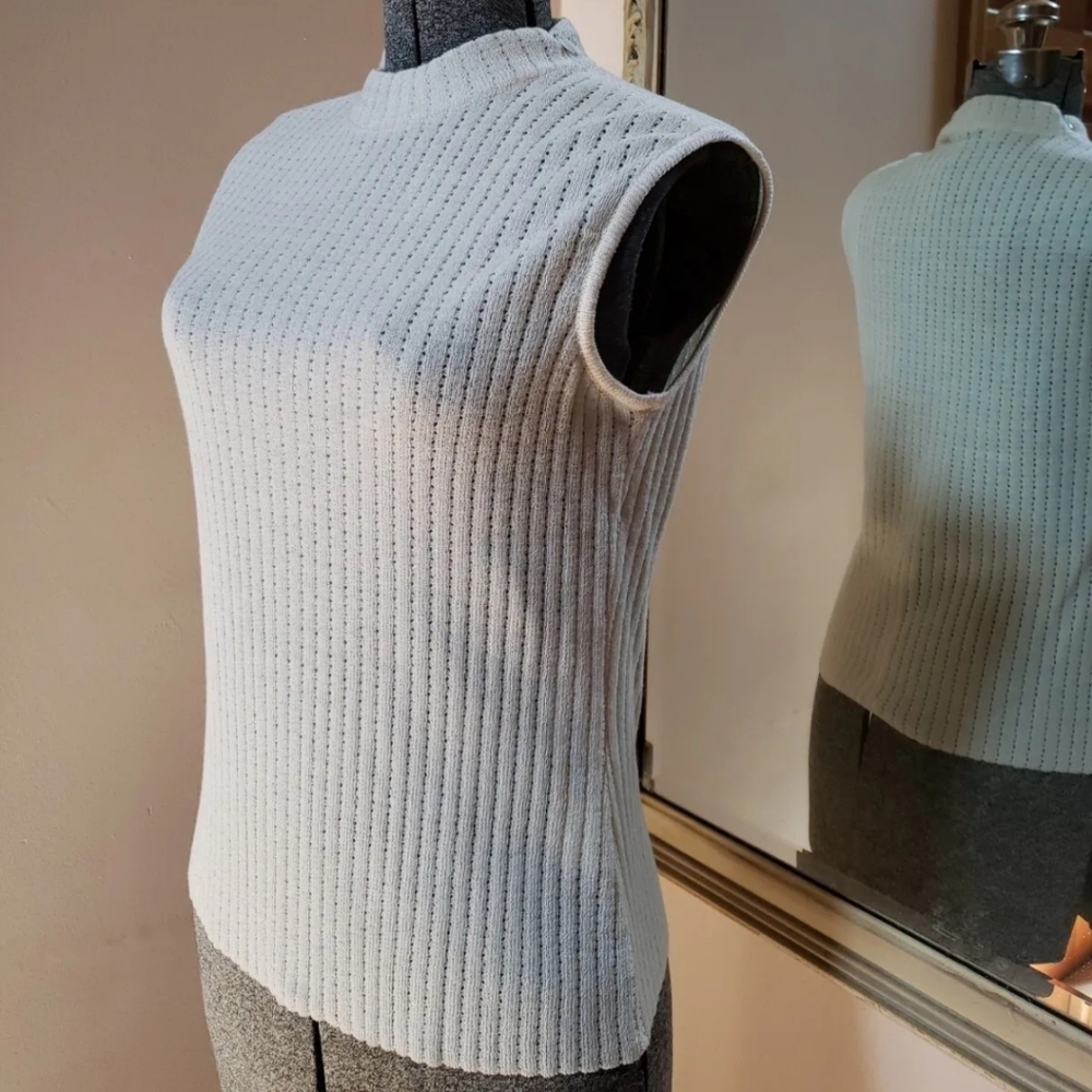 St. John Knits santana sweater sleeveless knit top (P) Small - Picture 6 of 8